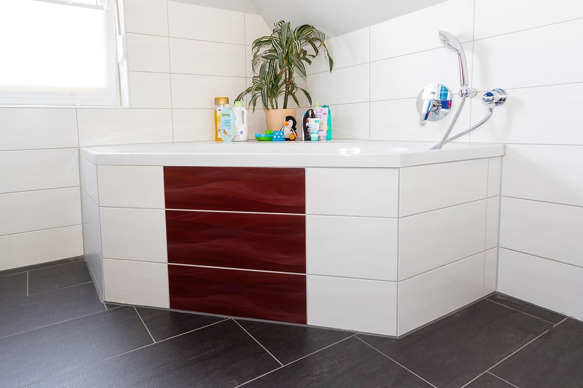 Abbildung Eckbadewanne